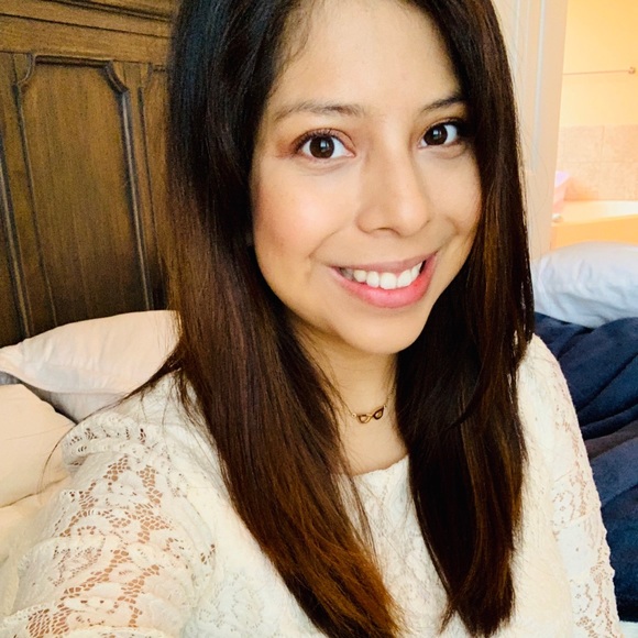 Meet your Posher, Marilyn - Picture 3 of 5